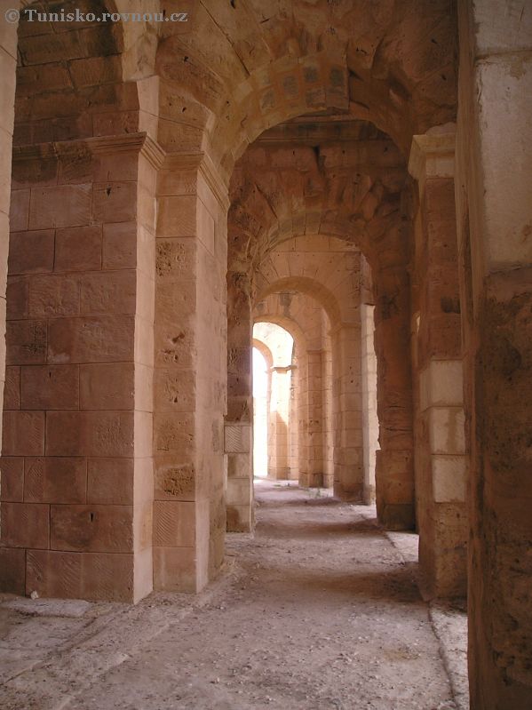 el jem 50.jpg