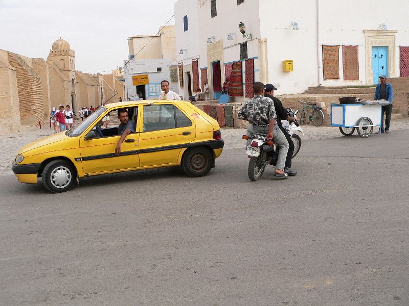 kairouan taxi.jpg