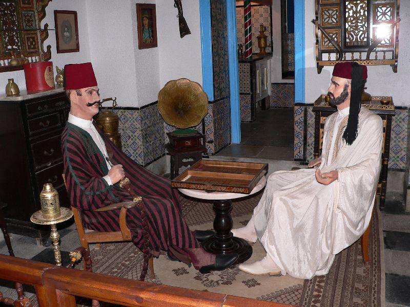 muzeum kartago voskove figuriny.jpg