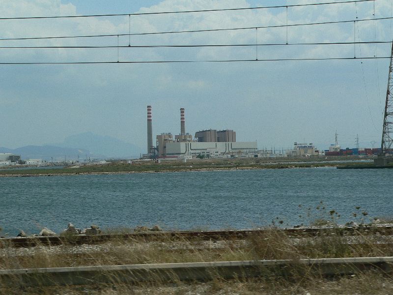 tovarna tunis 2.jpg
